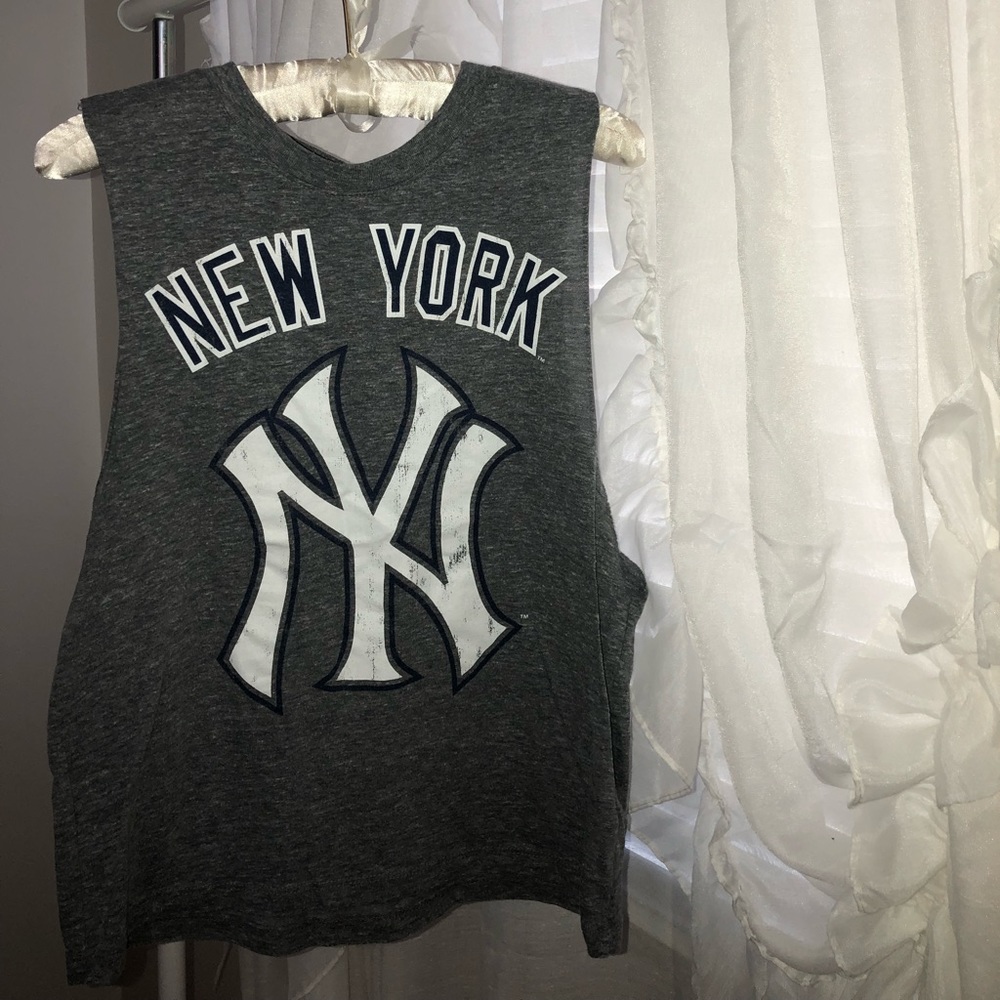 Genuine Merchandise Yankee’s cut off